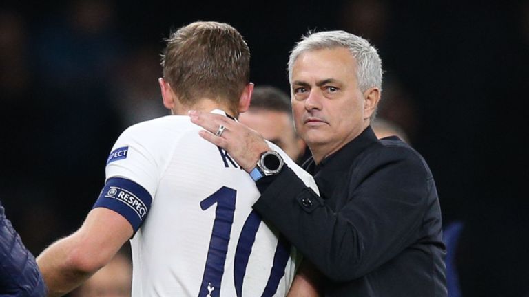 Harry Kane trở thành trò cưng của Mourinho.