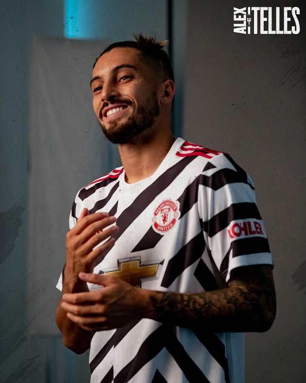 Pictures: Alex Telles in United kits and training gear - Bóng Đá