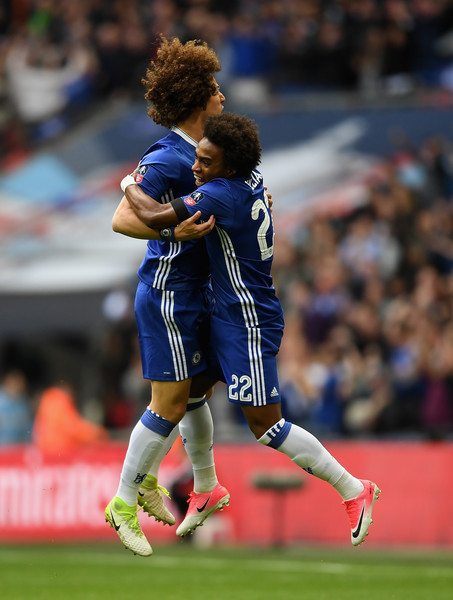 Anh chia vui với đồng hương Luiz.