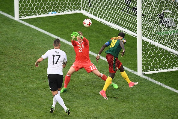 Cameroon có bàn thắng danh dự do công của Aboubakar.