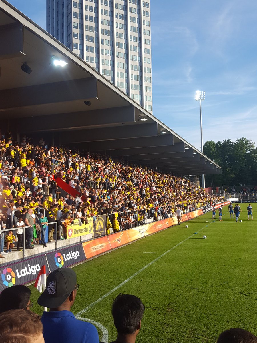 Dortmund đã có trận giao hữu thứ 5 trước mùa giải vào rạng sáng nay. Địa điểm họ thi đấu là ở Thụy Sĩ.