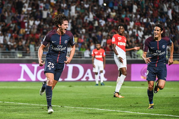 Adrien Rabiot vui mừng sau bàn ấn định tỉ số.