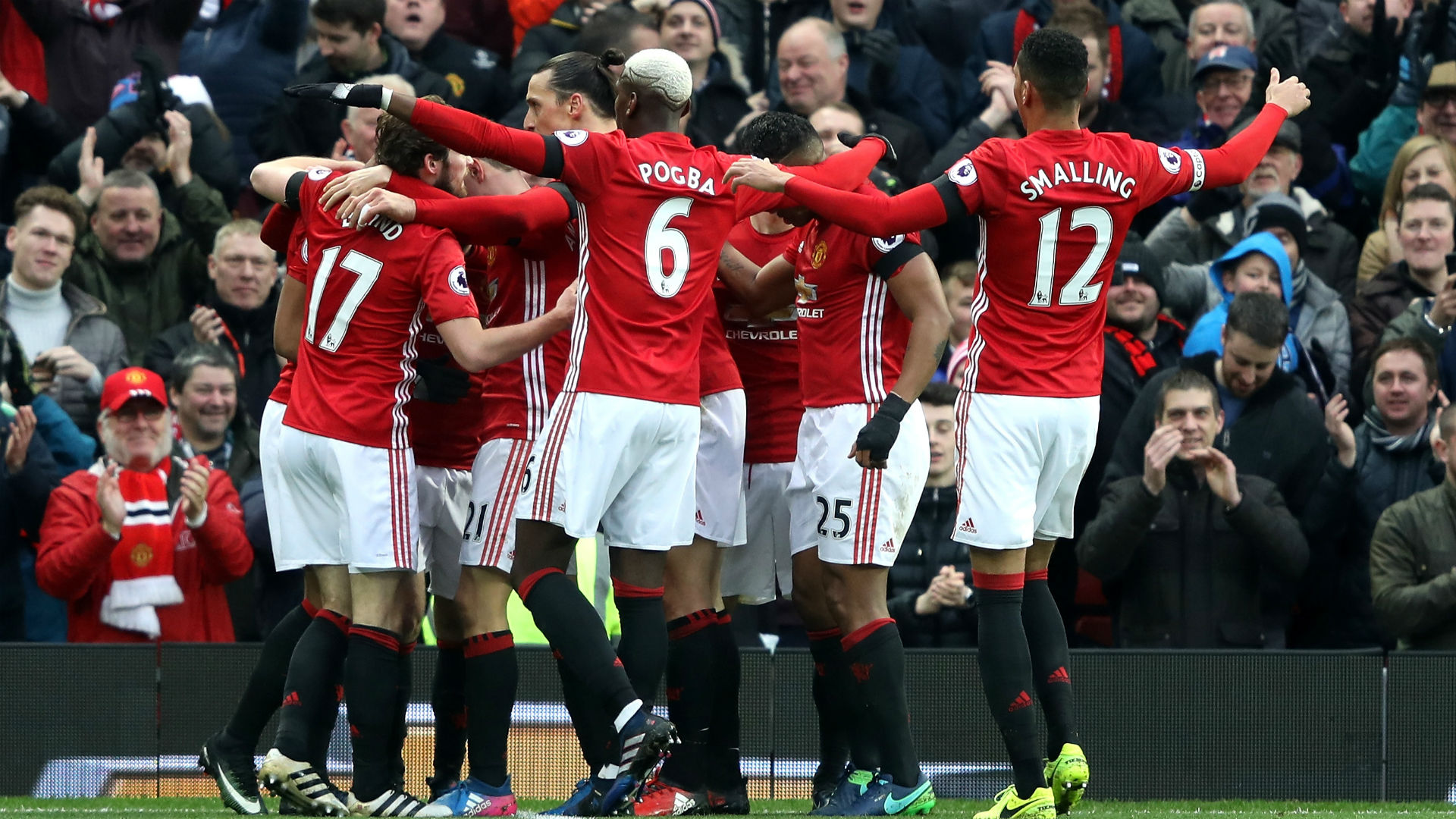 3. Manchester United - Tỉ lệ 7/2