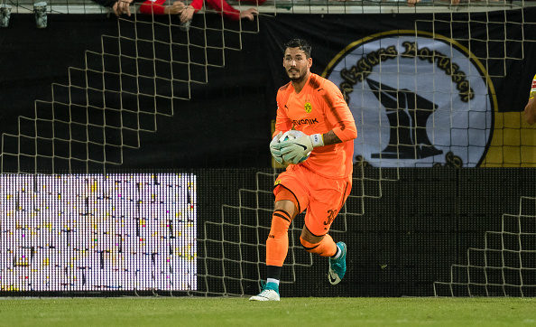 Burki đã có màn trình diễn tốt trong hiệp một. Thế nhưng người thay anh là Dominik Reimann đã mắc sai lầm dẫn đến bàn thua của CLB.