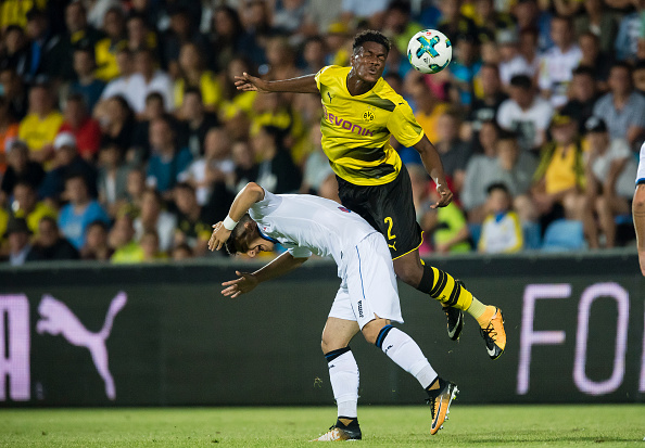 Các cầu thủ trẻ Dortmund thi đấu rất nỗ lực nhằm chứng minh tài năng với HLV Peter Bosz.