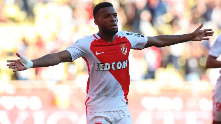 Nhà báo McGarry tiết lộ trên tờ The Star, Man United dẫn đầu trong cuộc đua sở hữu Thomas Lemar.