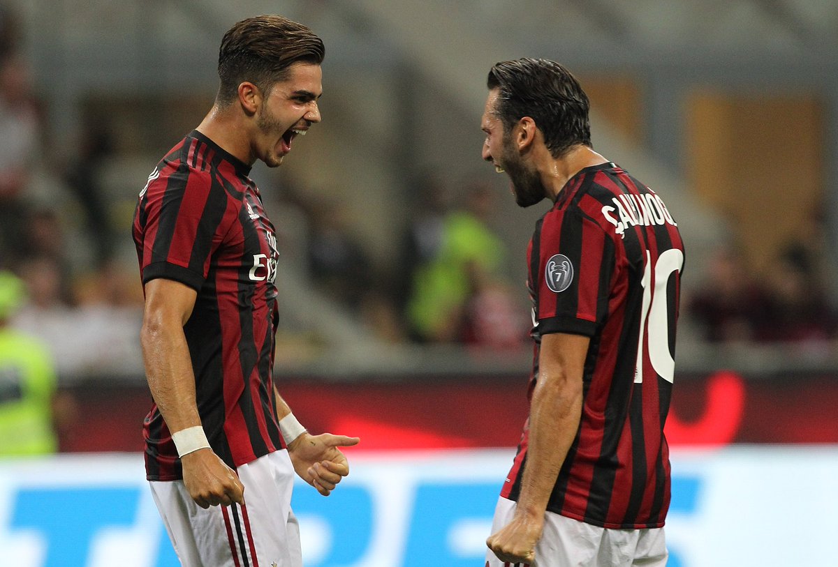 Với chiến thắng 6-0 trong tại San Siro, Milan gần như chạm 2 tay vào chiếc vé vòng bảng Europa League.