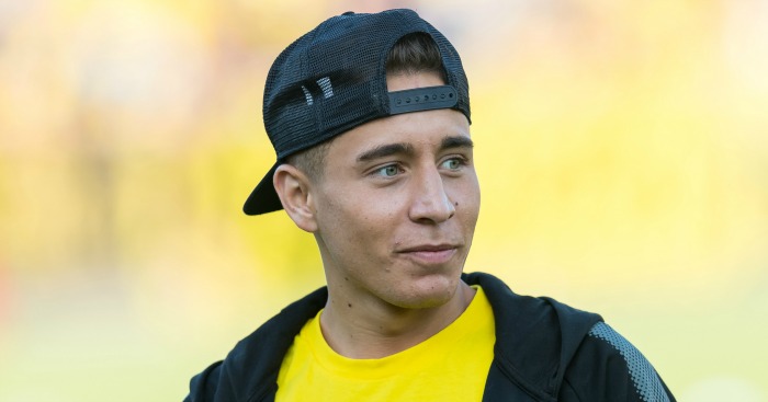 Everton chưa muốn dừng tay, người đại diện của Emre Mor xác nhận đang đàm phán với đội chủ sân Goodison Park.