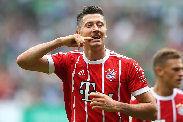 Robert Lewandowski - 8,3 điểm. Thi đấu mờ nhạt phần lớn thời gian, nhưng chỉ cần 3 phút tỏa sáng, Lewandowski đã đem về chiến thắng cho Bayern. Bản năng của một sát thủ.