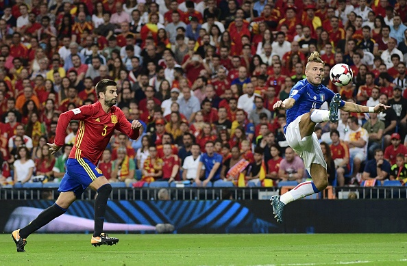 ...Italia đã mạnh dạn chơi đôi công với Tây Ban Nha