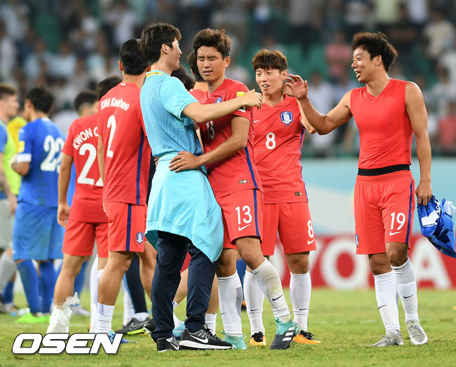 Tin vui đã đến với họ, Syria hòa Iran 2-2, đồng nghĩa chiếc vé thứ hai đã thuộc về Hàn Quốc.