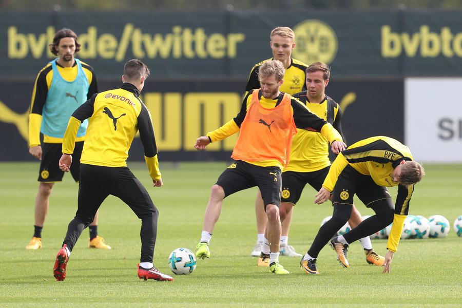 Tập luyện tích cực, Dortmund quyết tâm bảo vệ ngôi đầu - Bóng Đá