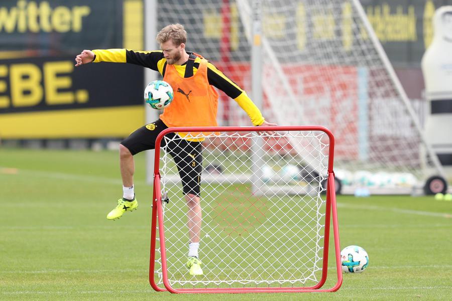 Tập luyện tích cực, Dortmund quyết tâm bảo vệ ngôi đầu - Bóng Đá