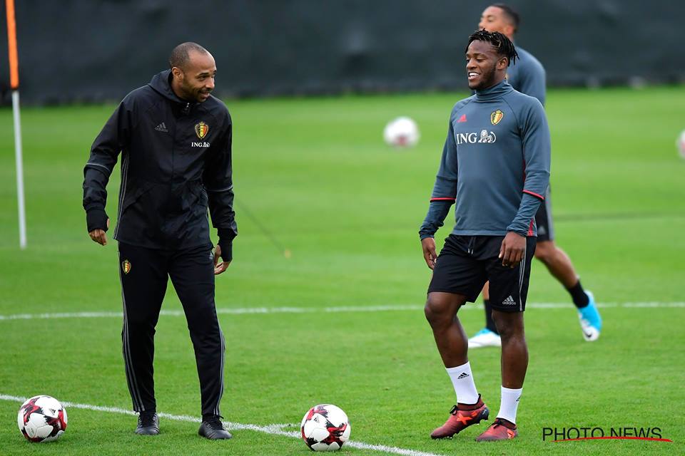 Michy Batsuayi, một cầu thủ khác của Chelsea.