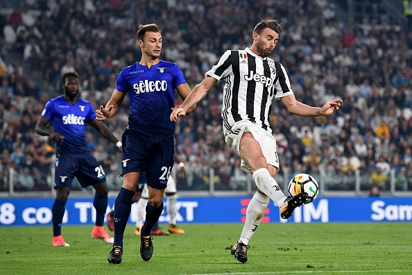 Stefan Radu - 6 điểm: Có một ngày hoạt động vất vả khi Juventus liên tục đánh biên.