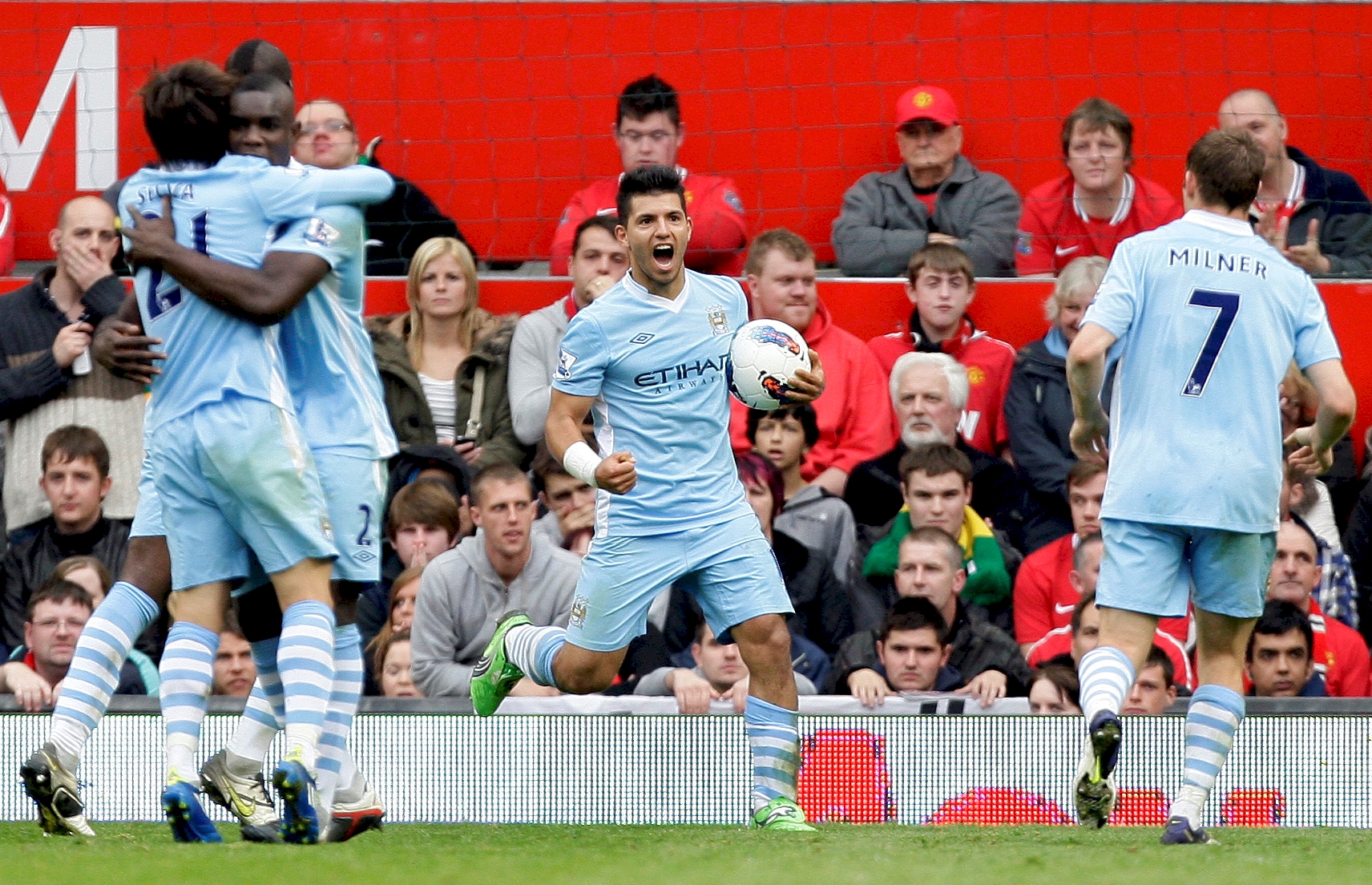 Aguero và những khoảnh khắc đáng nhớ cùng Man City - Bóng Đá
