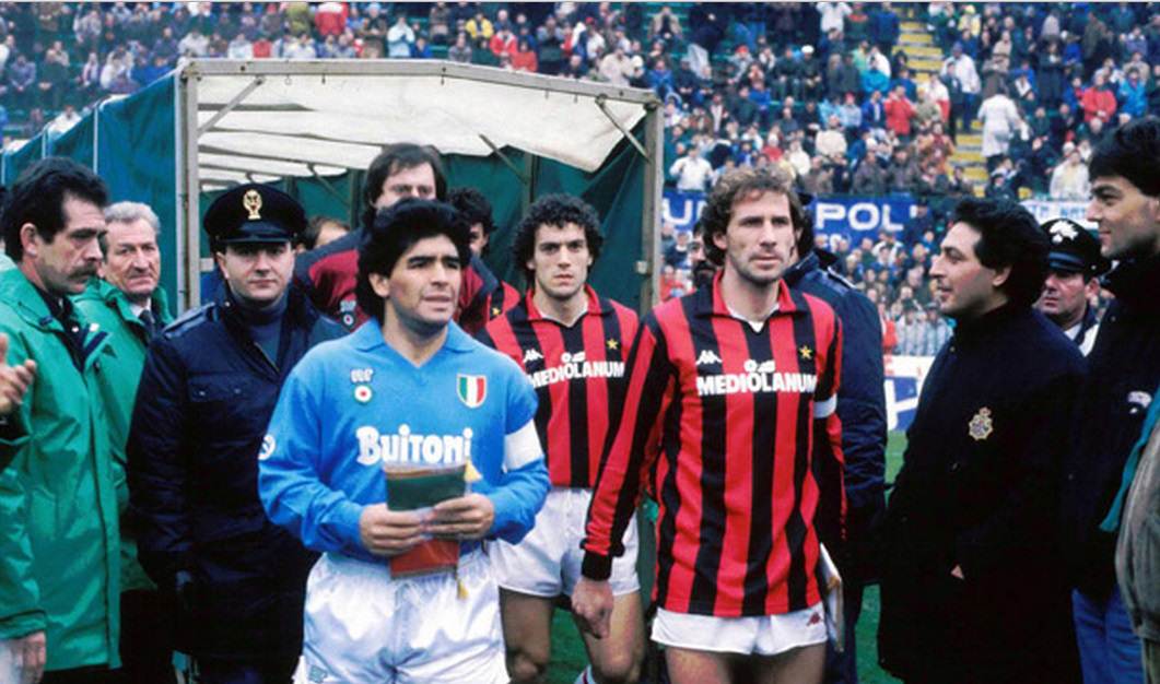 Maradona và Baresi là thủ quân của 2 đội.