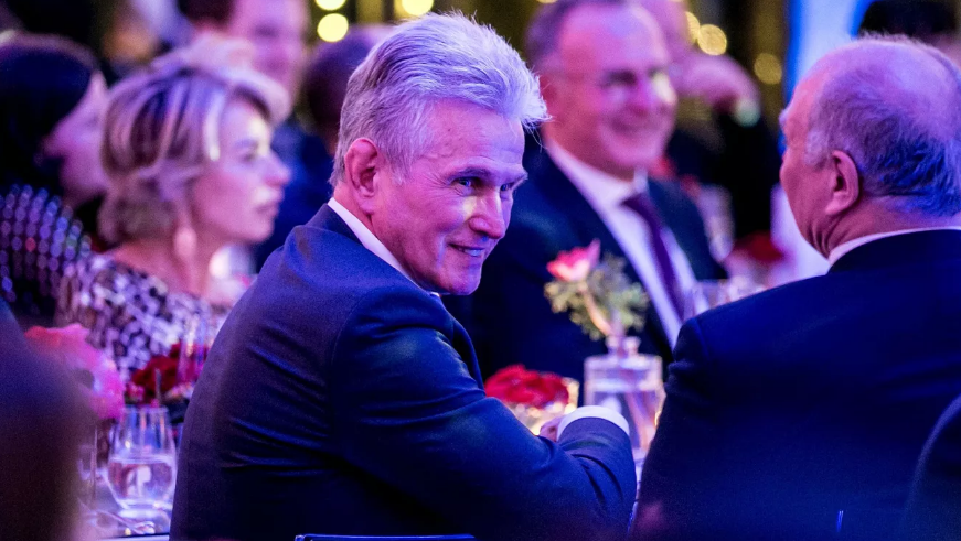 HLV Jupp Heynckes lại được ăn mừng Giáng Sinh cùng Bayern sau gần 5 năm.