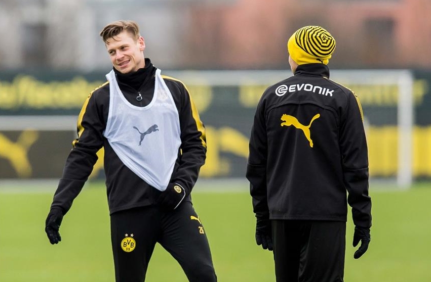 Với 'Đấng cứu thế' Peter Stoger, Dortmund tự tin vào hang Hùm - Bóng Đá