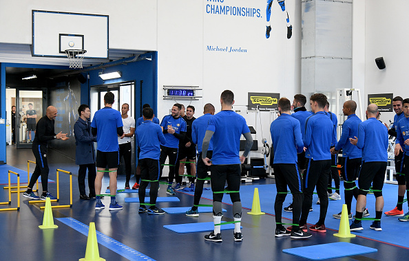 Sếp lớn xuất hiện, sân tập Inter thêm rộn ràng - Bóng Đá