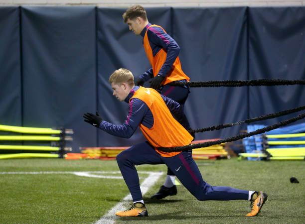 'Nhạc trưởng' Kevin De Bruyne tích cực tập luyện. Anh gặp phải vấn đề với chấn thương và chưa rõ khả năng ra sân trước Burnley.