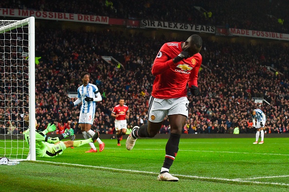 TRỰC TIẾP Man United 2-0 Huddersfield: Sanchez nổ súng (Hiệp 2) - Bóng Đá