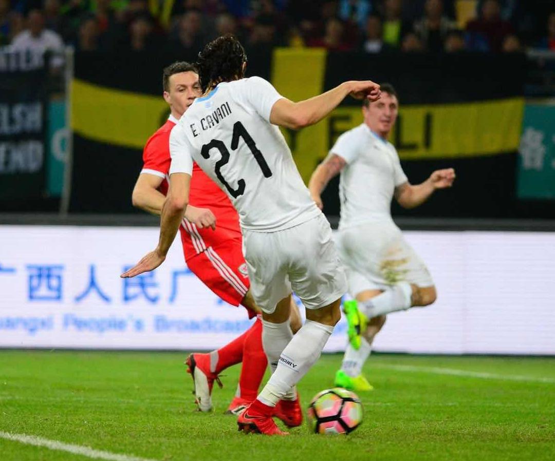 Cavani lại ghi bàn, Uruguay đăng quang trên đất Trung Quốc - Bóng Đá