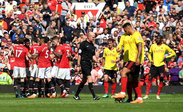 De Gea ôm 'găng vàng' nhìn Romero đóng vai chính trong khung gỗ - Bóng Đá