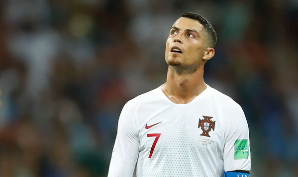 Ronaldo để lại hình ảnh đẹp trong ngày chia tay World Cup - Bóng Đá