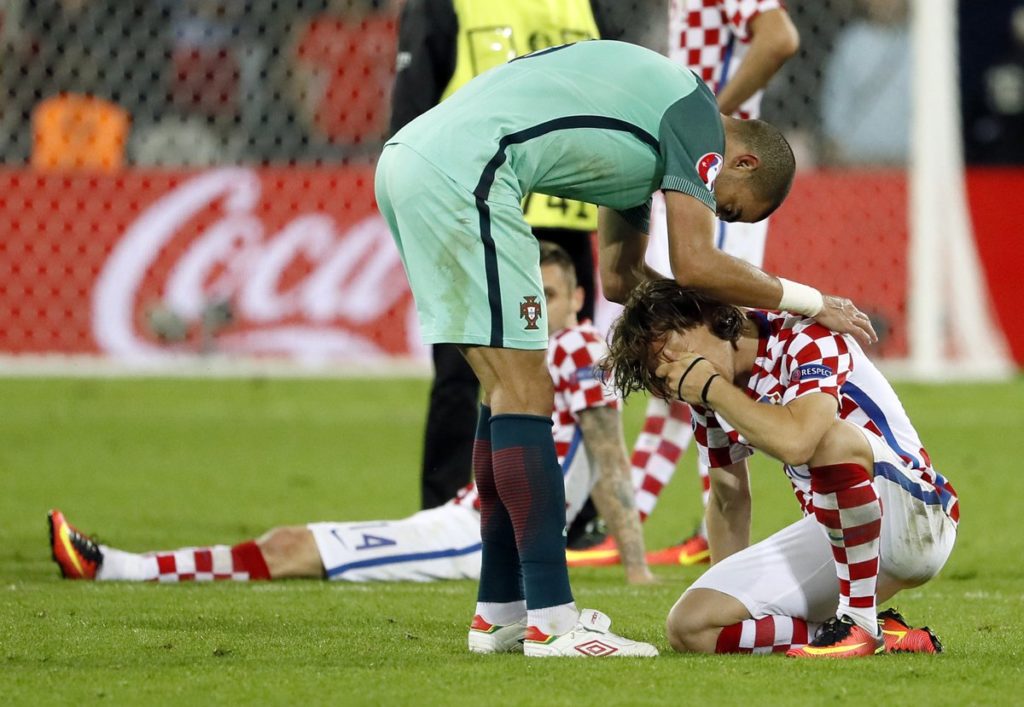 Nghịch lý Croatia: Vòng bảng càng hay, vòng knock out càng dễ 'out' sớm - Bóng Đá