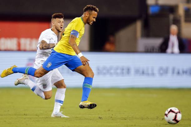 Neymar tái hiện hình ảnh quen thuộc tại World Cup - Bóng Đá