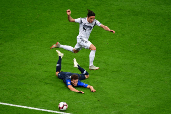 Benjamin Pavard - 5 điểm: Phòng ngự thiếu chắc chắn, thường để 'xổng' Werner.