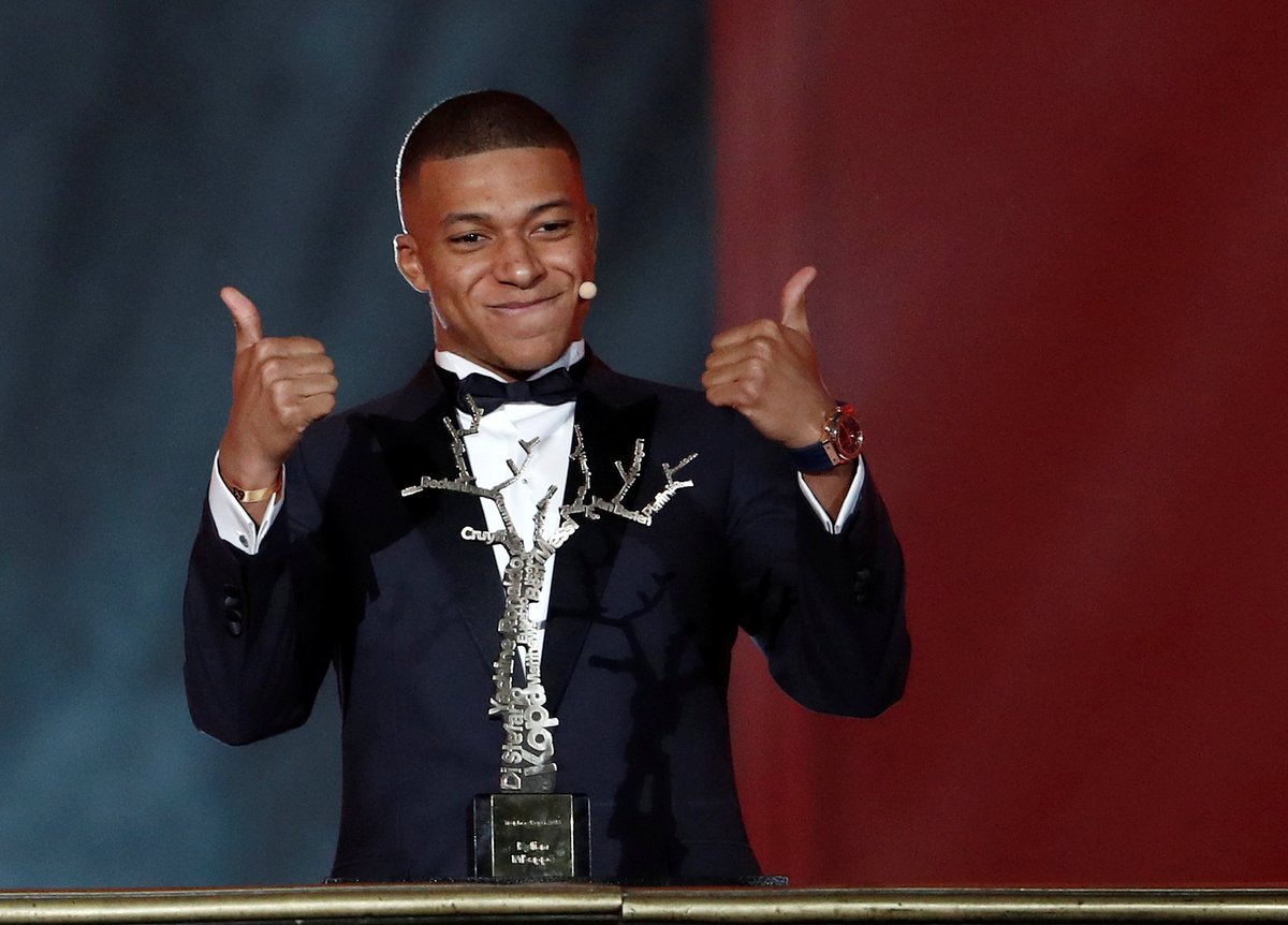 Mbappe hài lòng với danh hiệu Kopa.