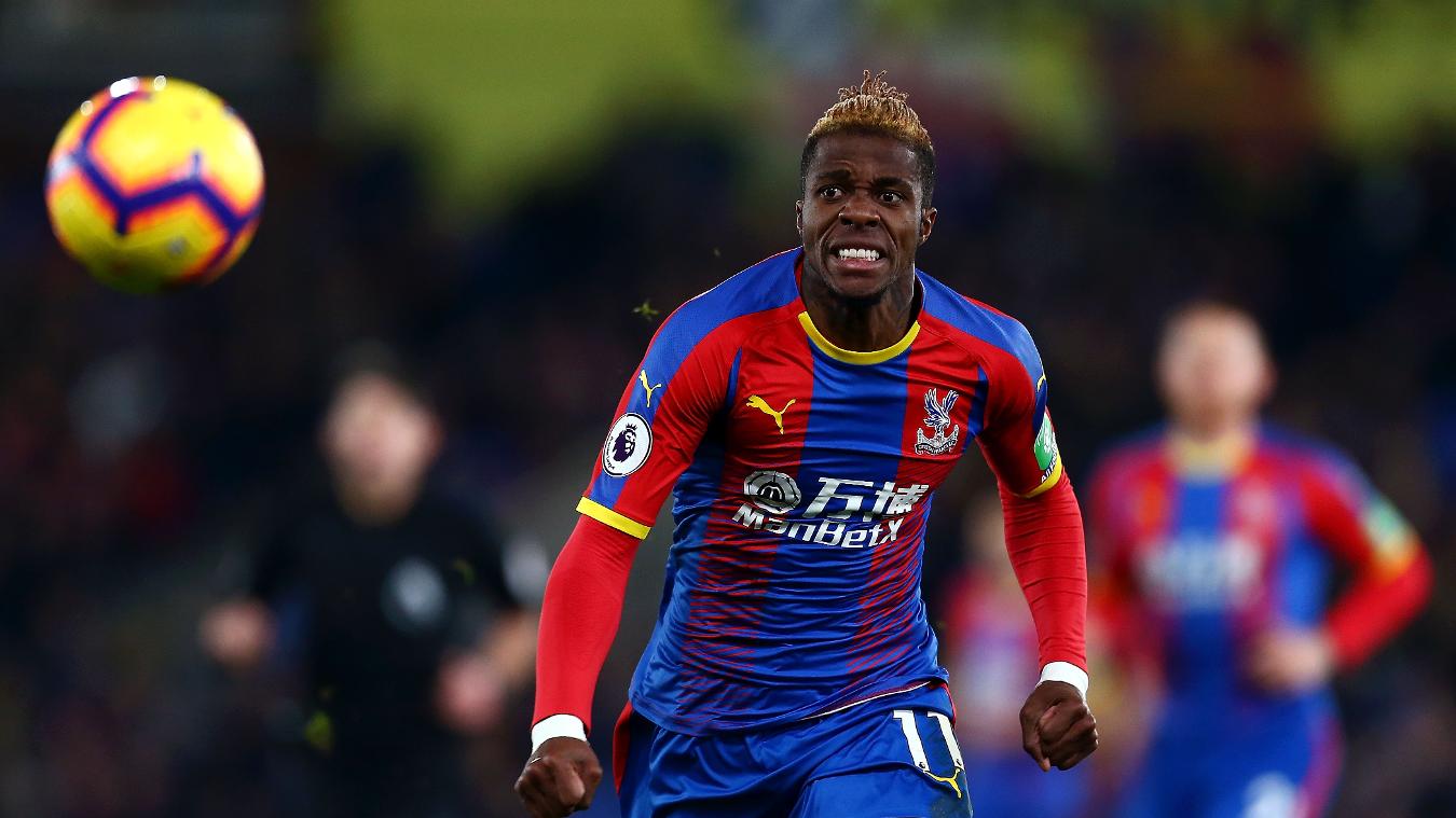 Premier League và 10 khoảnh khắc ấn tượng trong ngày Boxing Day: Nhà Vua cuối đầu - Bóng Đá