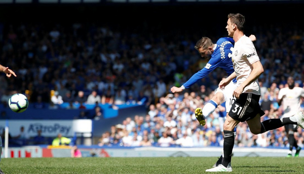 TRỰC TIẾP Everton 2-0 Man United: Thêm một siêu phẩm, Quỷ đỏ tan nát? (H1) - Bóng Đá