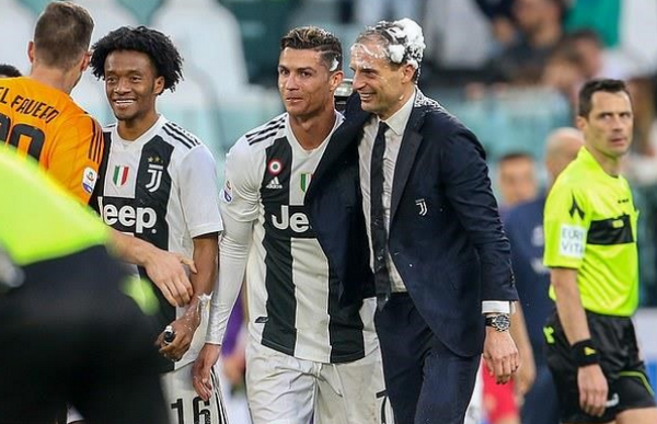 Ghi 111 bàn, đội bóng này vẫn chưa thể vô địch mùa giải 2018/19 (Ajax) - Bóng Đá