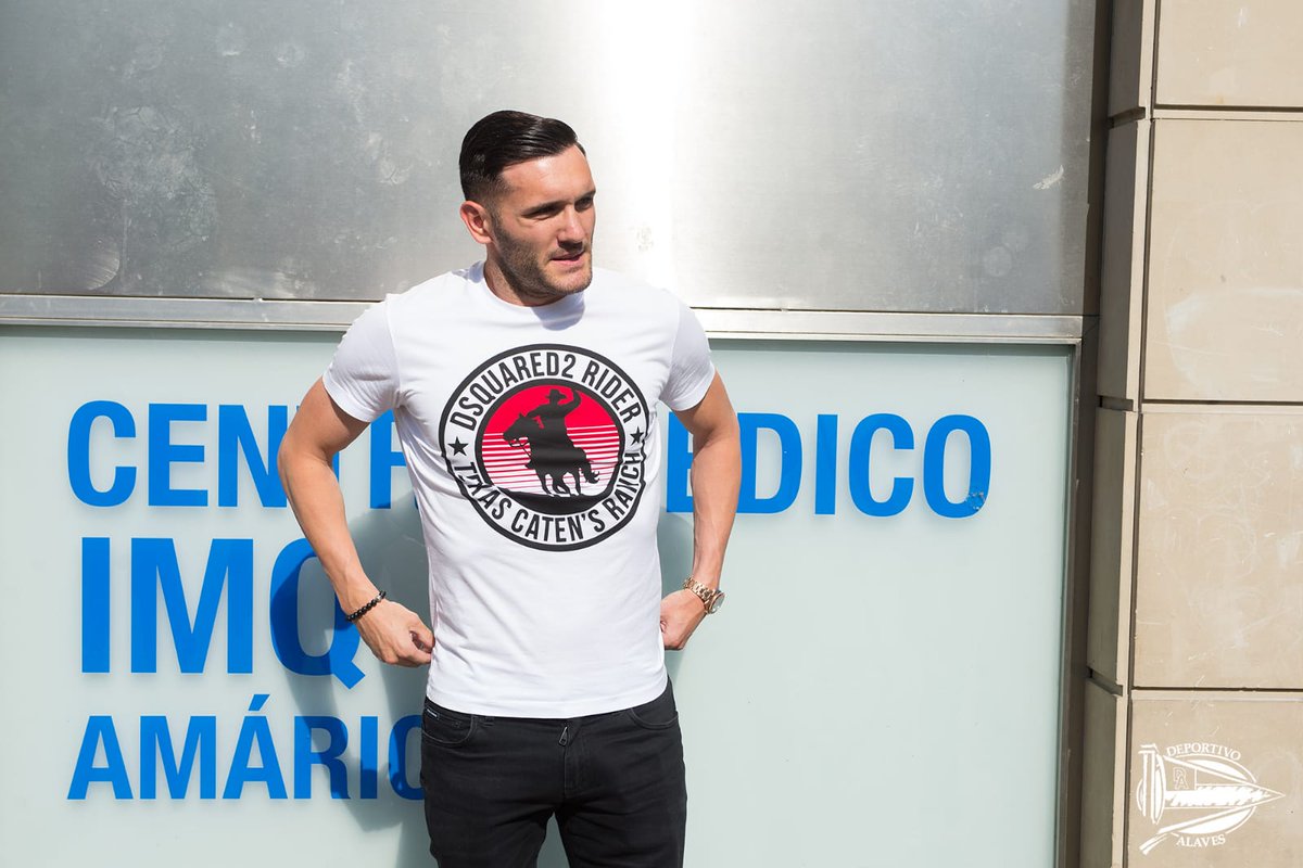 Lucas perez ra mắt Alaves (ảnh) - Bóng Đá