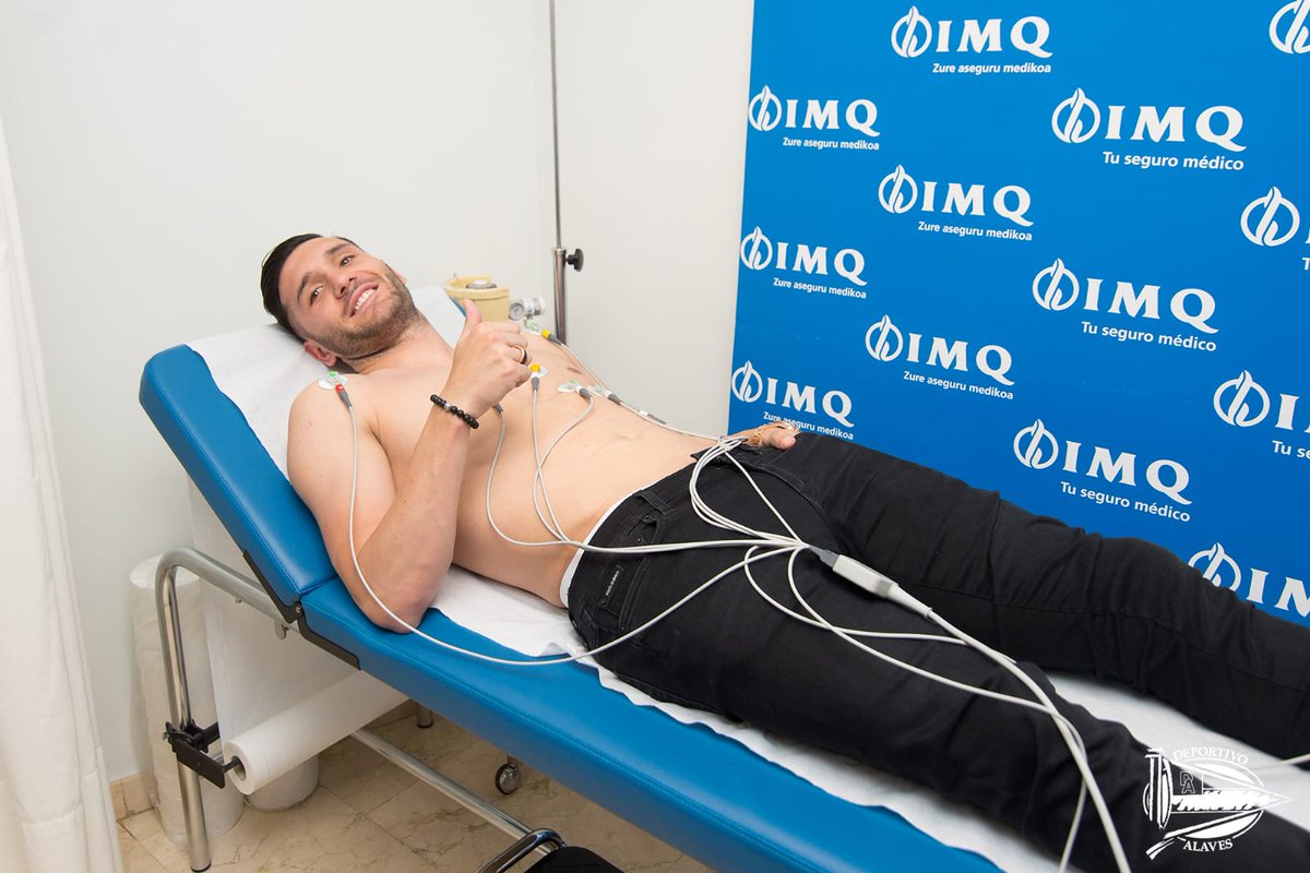 Lucas perez ra mắt Alaves (ảnh) - Bóng Đá