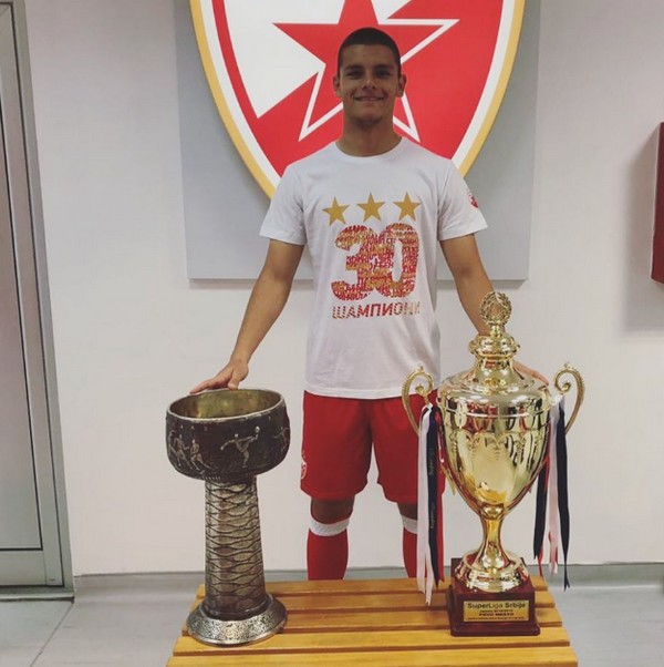 Mùa trước, Joveljic đăng quang chức vô địch Serbia cùng Red Star Belgrade.