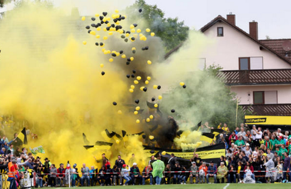 Chào mừng 'đứa con lưu lạc', Dortmund đại thắng 10-0 - Bóng Đá