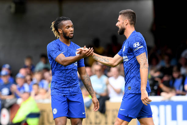 Đá 'phá' thế này, Batshuayi đang tự đẩy mình khỏi Chelsea - Bóng Đá