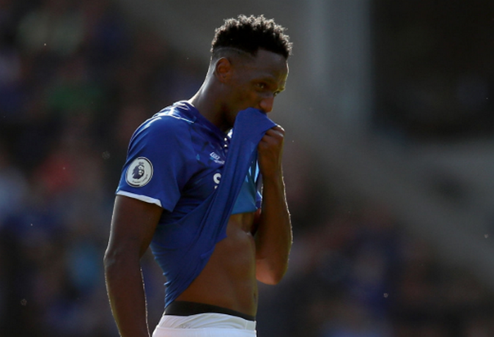 Quá khát bàn thắng, Yerry Mina làm điều điên rồ với Everton - Bóng Đá