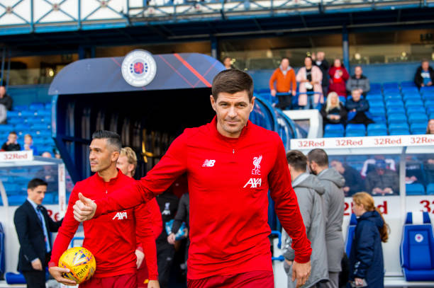 Steven Gerrard tham dự trận huyền thoại Liverpool vs Rangers - Bóng Đá