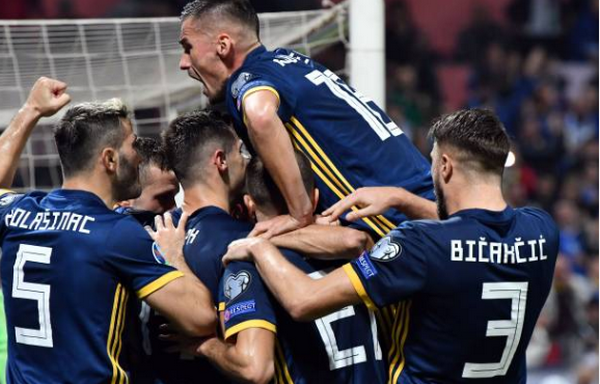 Ra mắt áo đấu xanh lá, Italia chính thức giành vé đến VCK EURO 2020 - Bóng Đá