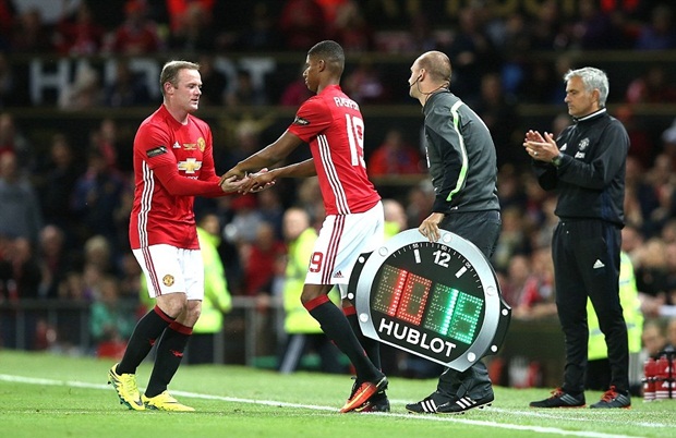 Phút thứ 53, anh rời sân và nhường chỗ cho đàn em Marucs Rashford. Ảnh: Internet.
