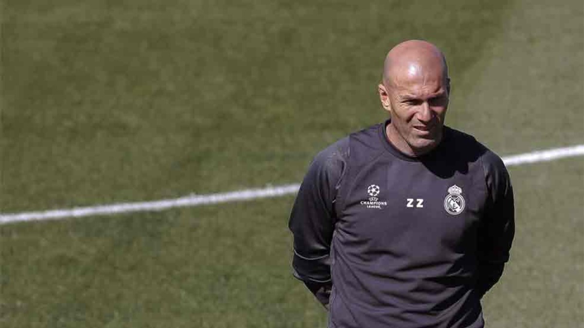 Zidane lấp lửng về tương lai của mình. Ảnh: Sport.
