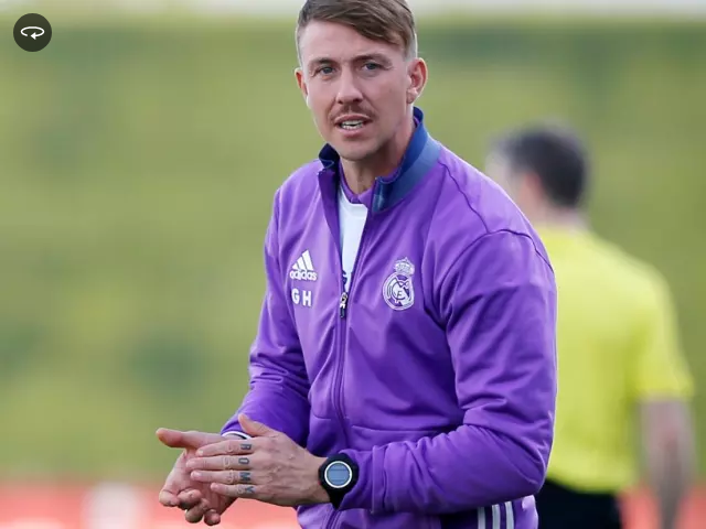 Guti: Giải đấu này của của Real Madrid, Zizou thực sự là phù thủy.