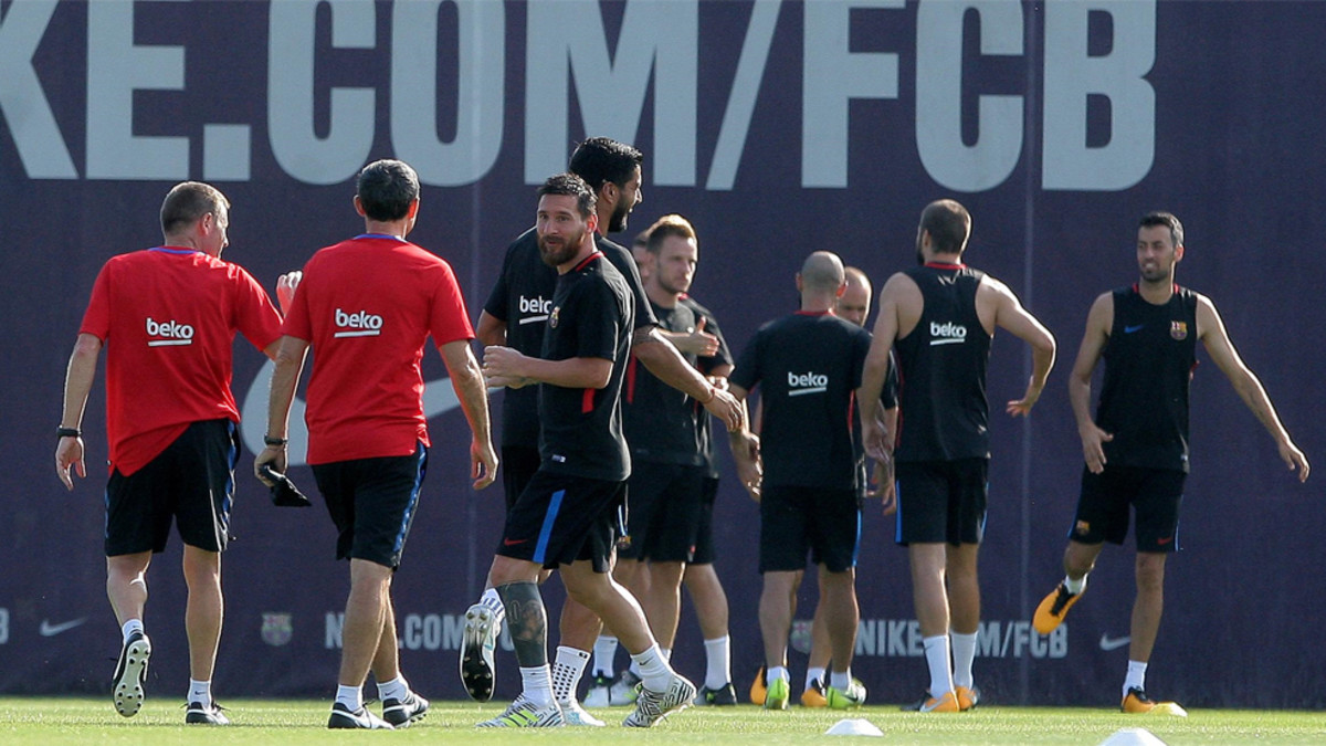 Những nỗ lực cuối cùng trong tuyệt vọng của các cầu thủ Barca. Ảnh: Sport.