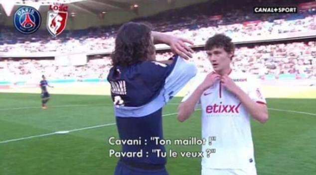 Cavani giỏi nhìn người, xin đổi áo với Pavard từ 3 năm trước - Bóng Đá