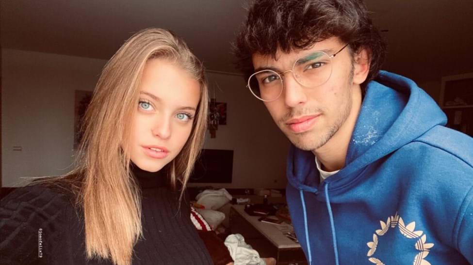 What trouble for Joao Felix: a girl posts a chat with him, his girlfriend gives him up - Bóng Đá